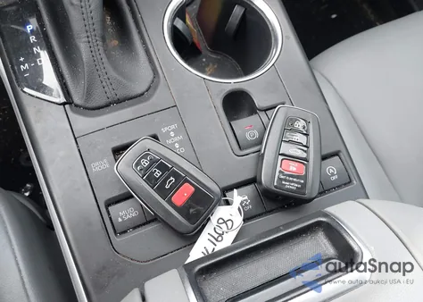 2021 Toyota Highlander Xle z USA, uszkodzony, nr VIN 5TDGZRBH3MS058831